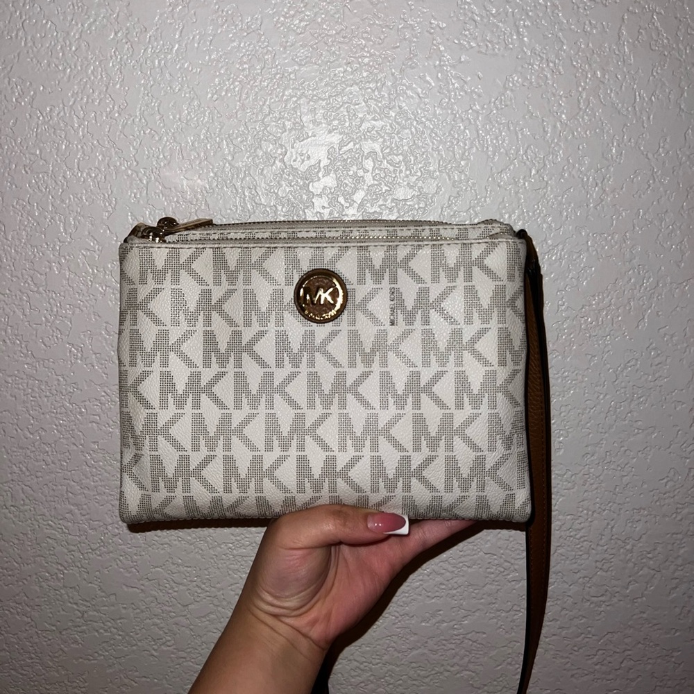 Micheal Kors Crossbody bag